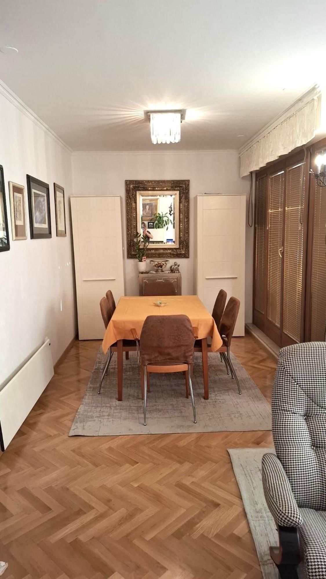 Bizzbuzz Apartman *